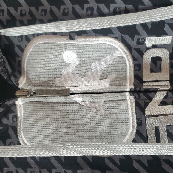 And1 - Picture 4 of 7